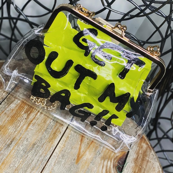 Get Out My Bag!! - Picture 4 of 5